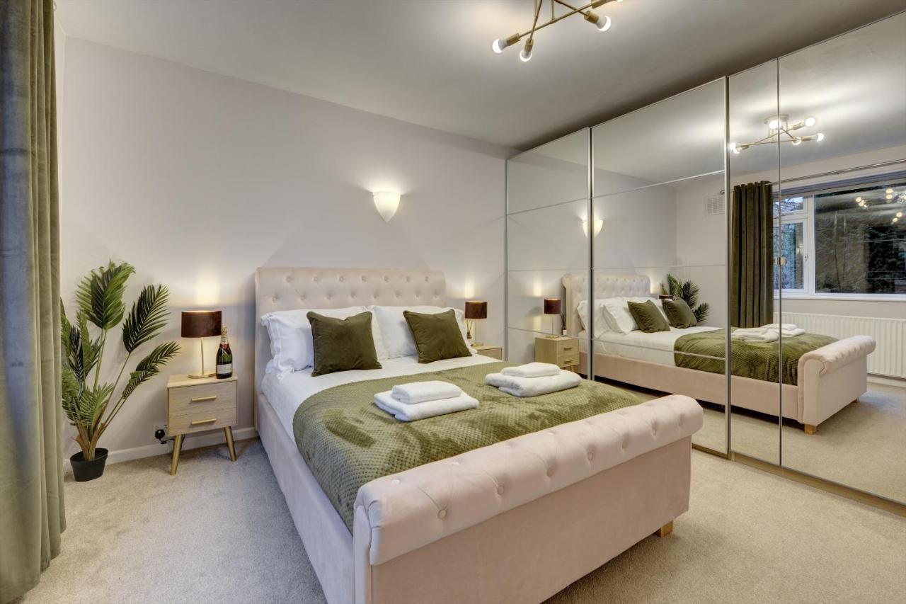 Kist Accommodates - Stylish Headingley Apartment - Parking - 500 Mps Wifi Meanwood Exterior photo